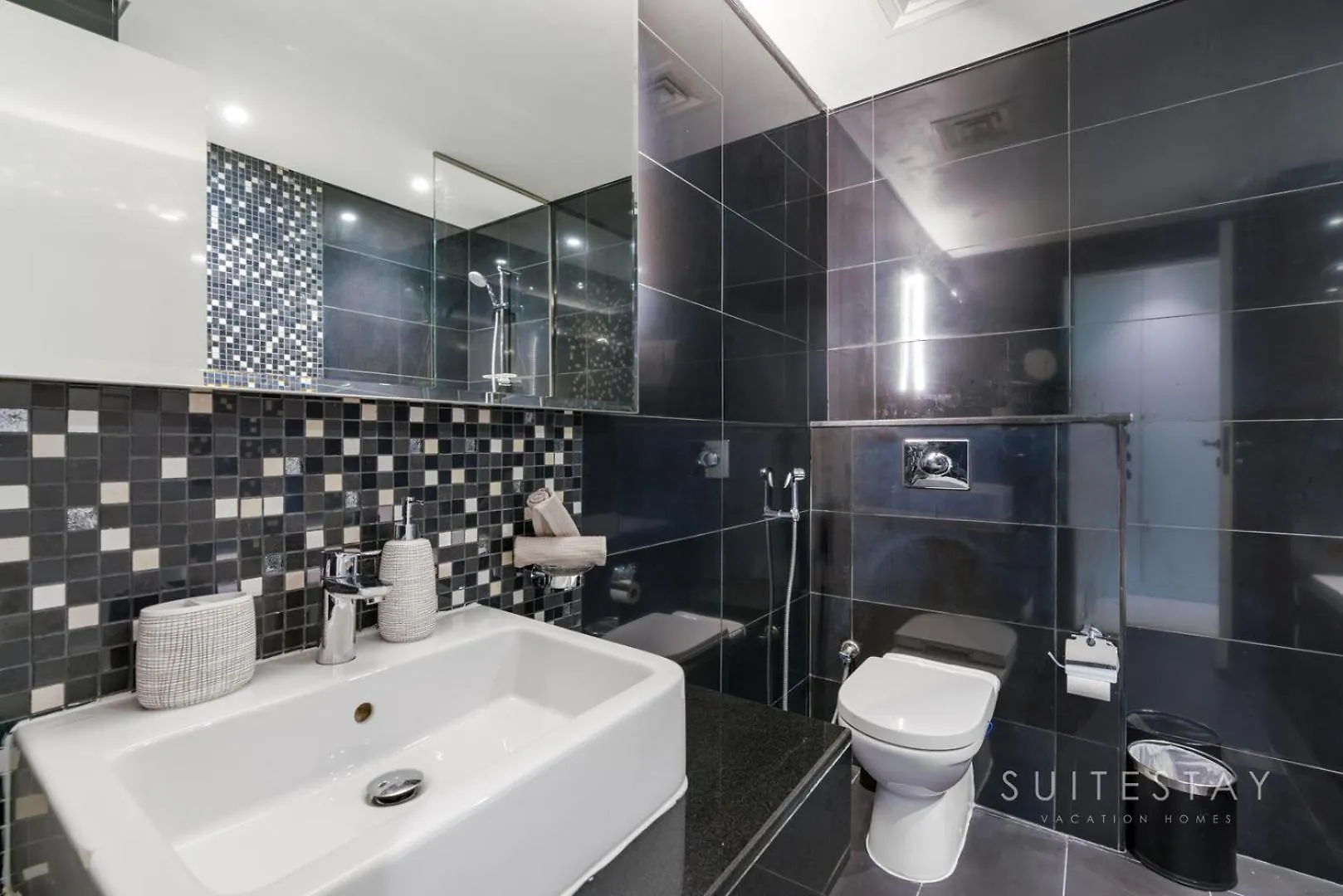 Prime Downtown One Bedroom Suite Dubai Apartment